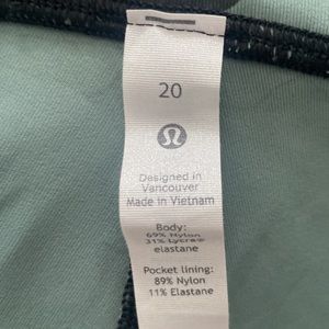 Lululemon size 20 leggings 25”